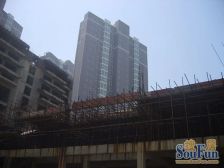 一线河景房,采光视野好,随意装修