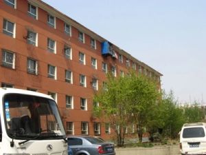 玉泉区兴隆小区阳光楼层出入方便近农贸 市场阳光五楼