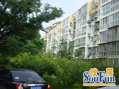 圆明园西路2号院2室1厅1卫南北朝向9600.00元/月出租