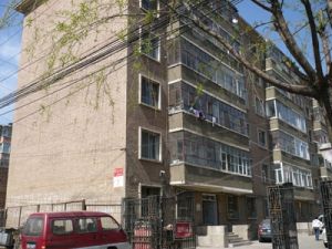 东风路 距离学近 业主诚心卖 可贷款 诚心卖