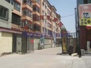 大学路 中间楼层 诚心出售 看房方便