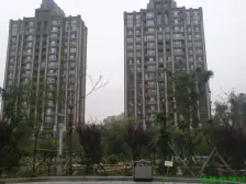 五一广场颐和 香榭 一室一厅 厅卧分离 小区中间位置