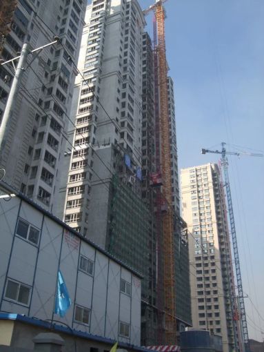 民生国际1室1厅1卫西朝向2000.00元/月出租