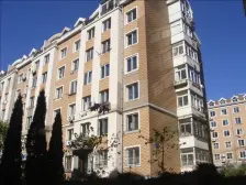 红旗东路 南北通透 楼层好 不靠道不把边 近地铁站