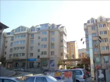 急售!!东港电梯房,落地窗,精装修,配套成熟