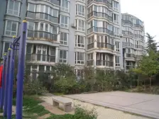 北三环,电梯一室,出行方便,朝南采光好