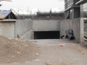 电梯房中间楼层,视野宽阔,采光充足,小区环境优美,