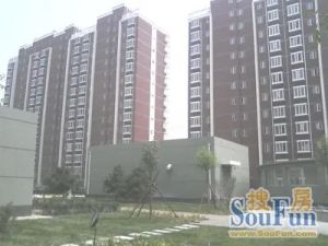友谊医院边上带电梯南北通透客厅朝南