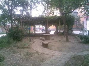 东门里建材小区8号线南北通透