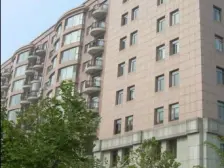 房位置好配套沃尔玛,恒隆广场,长春路医院邻东北路.