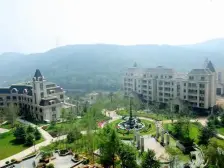 装修保持好,采光充足,小区环境幽雅,鸟语花香