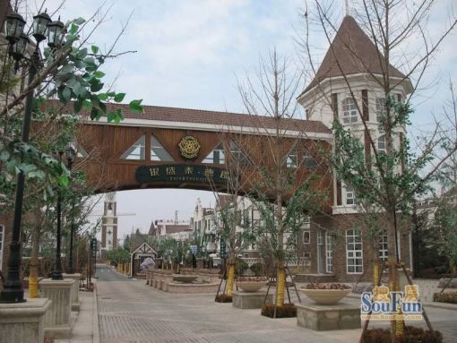 银盛泰德郡2室2厅1卫南朝向1200.00元/月出租