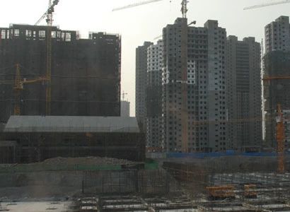 联城海岸锦城2室1厅1卫南朝向2300.00元/月出租