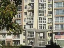 精装小户型,好楼层,看房方便,价钱可谈!