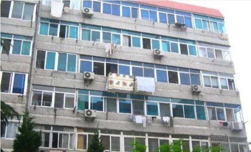 黑石礁浪花街1室1厅1卫东南朝向1900.00元/月出租