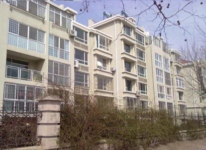 翰林苑(城阳)3室2厅1卫南北朝向2000.00元/月出租