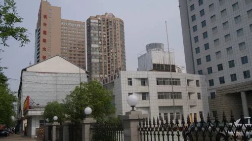 枫叶国际广场1室1厅1卫南北朝向2000.00元/月出租
