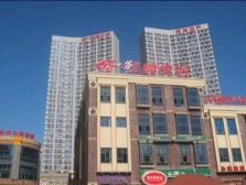 民主广场,南北向,有燃气,阳光充足