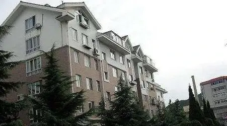 鹏辉广场
