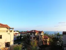 联排别墅,步行到海边一根烟的时间,地势高,位置好