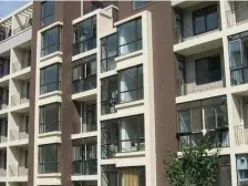 一楼住宅门头 精装修 南北向 适合多种经营