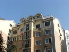 华南花园 步梯二楼 出门地铁站商场 看房联系维护人