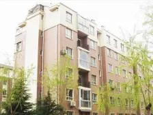 景富铭苑多层三楼南北通厅近大连北站采光和视野好