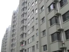 房子装修好,西向,采光好,拎包即住。