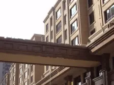 房主诚心出售.清水房。价格可议