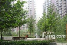 水上华城 4室2厅 南 北