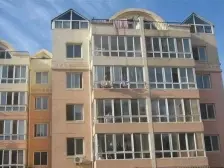 此房位置好, 通透两室,采光好,交通生活便利!!!