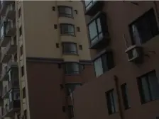 此房为精装修适合养老居住视野好,环境好