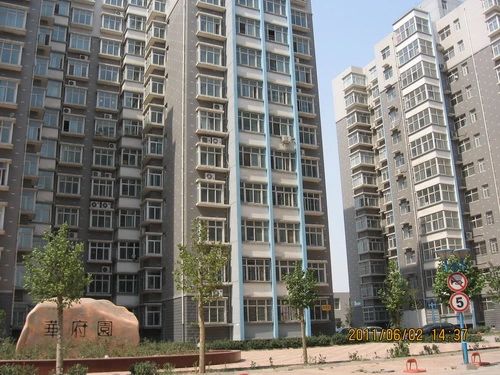 尹泰华府1室1厅1卫南朝向1100.00元/月出租