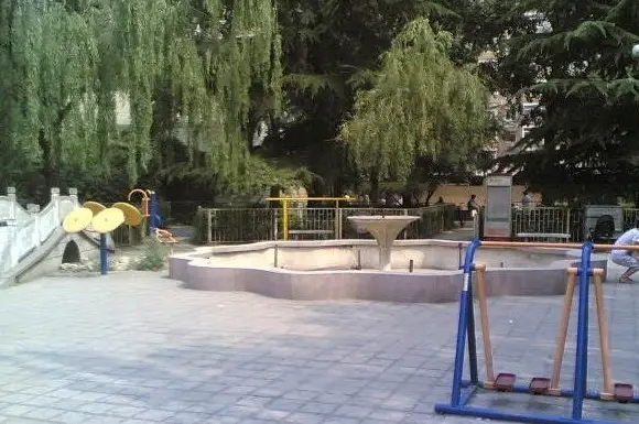 苏州街77号院