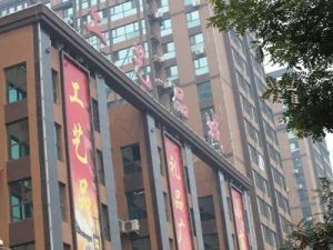 碧玉华府三室业主因置换诚心出售