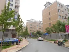 房主诚心出售,看房方便,价钱可议。