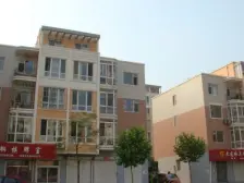 房子保持的挺好的,交通便利,配套齐全,采光好,。