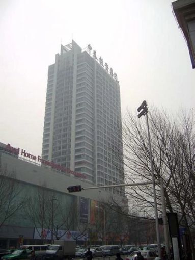 申泰新世纪广场1室1厅1卫南朝向900.00元/月出租