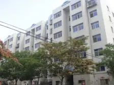 此房交通便利,楼下停车方便。。。