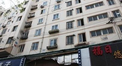华阳路小区2室1厅1卫南北朝向1800.00元/月出租
