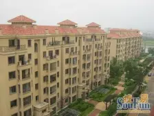 跃层1楼越二楼精装修保持干净利索还有个大院