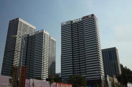 万达39克拉1室1卫西朝向2200.00元/月出租