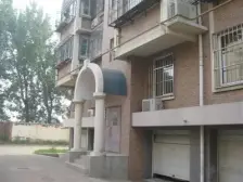 电梯花园洋房 五室 精装修 带露台带阁楼 户型通透且方正