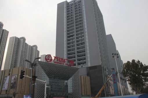 唐山万达广场1室1厅1卫东朝向1200.00元/月出租