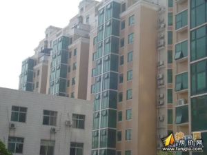 兴隆住宅小区 3室2厅 运动楼层 五年外房本