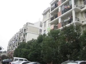 满五唯一橡树湾商圈公摊低采光好地铁口