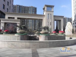 上东临海 一个电梯每层一户 大三居 大平层