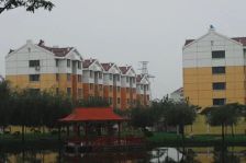 此房户型方正,楼前无遮挡,采光充足