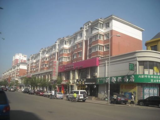 金宇文苑3室2厅2卫南北朝向3000.00元/月出租