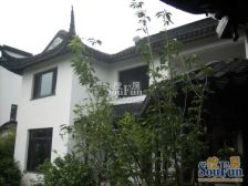 万通龙山新新小镇独栋别墅停车方便